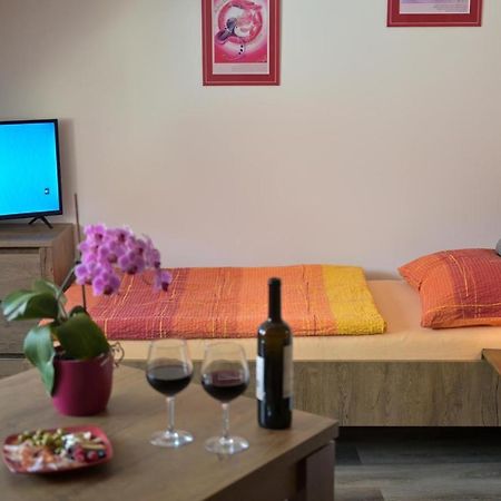 Penzion A Wellness U Trebonske Madony Екстериор снимка
